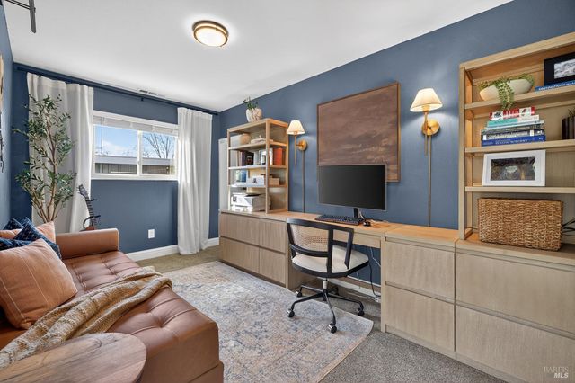 5846 Monte Verde Dr, Santa Rosa, CA 95409