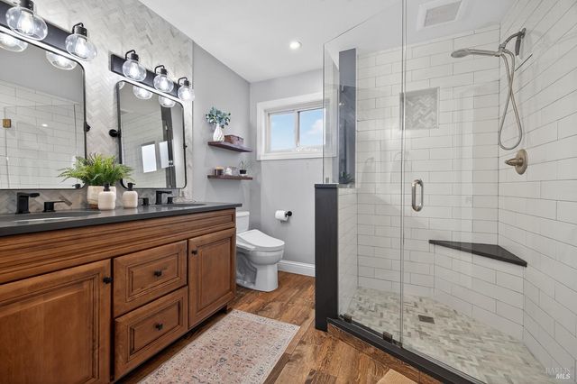 5846 Monte Verde Dr, Santa Rosa, CA 95409