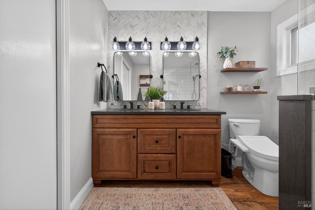 5846 Monte Verde Dr, Santa Rosa, CA 95409