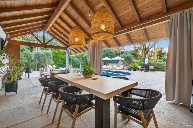 5846 Monte Verde Dr, Santa Rosa, CA 95409