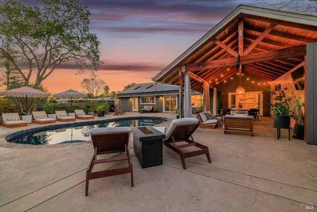 5846 Monte Verde Dr, Santa Rosa, CA 95409