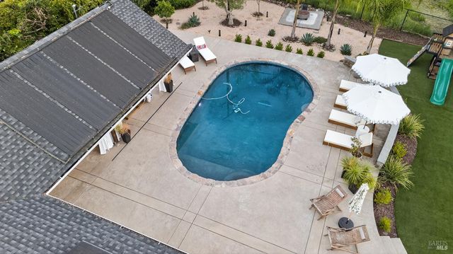 5846 Monte Verde Dr, Santa Rosa, CA 95409