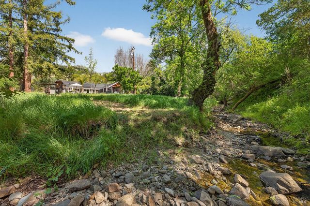 5846 Monte Verde Dr, Santa Rosa, CA 95409