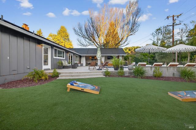 5846 Monte Verde Dr, Santa Rosa, CA 95409