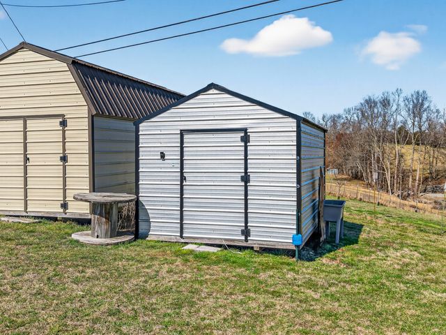 198 L Mitchell Rd, Flintville, TN 37335