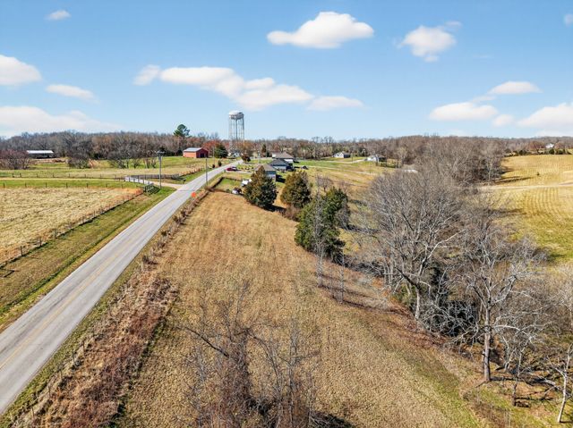 198 L Mitchell Rd, Flintville, TN 37335
