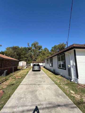 8407 Carolwood Drive, Houston, TX 77028