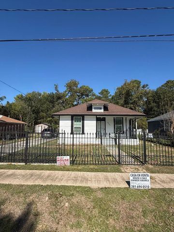 8407 Carolwood Drive, Houston, TX 77028