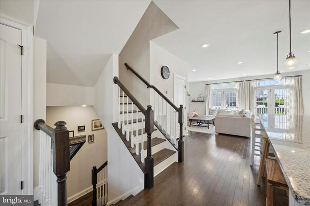 831 STONECLIFFE RD, Malvern, PA 19355