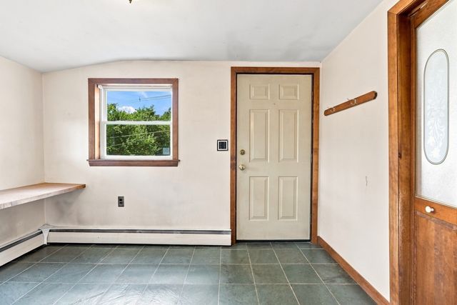 5 Pond Ln Ext, Billerica, MA 01821