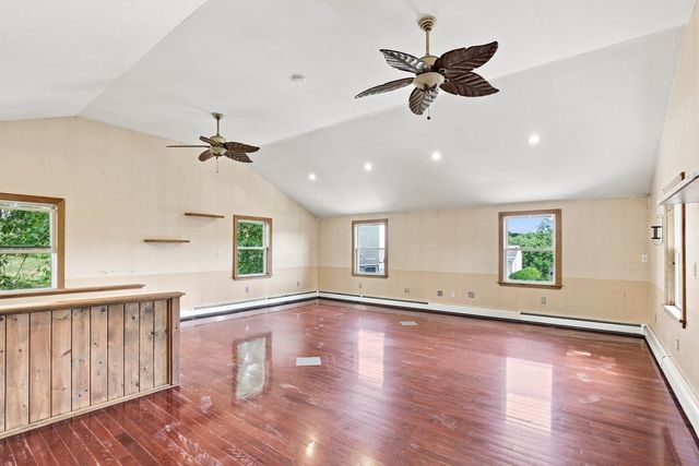 5 Pond Ln Ext, Billerica, MA 01821