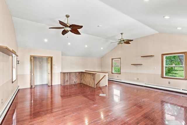 5 Pond Ln Ext, Billerica, MA 01821