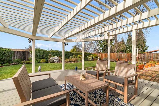 2059 Westbrook Ln, Livermore, CA 94550