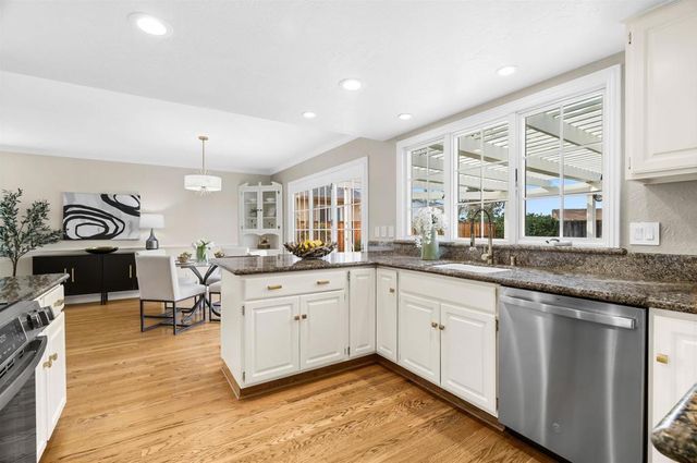 2059 Westbrook Ln, Livermore, CA 94550