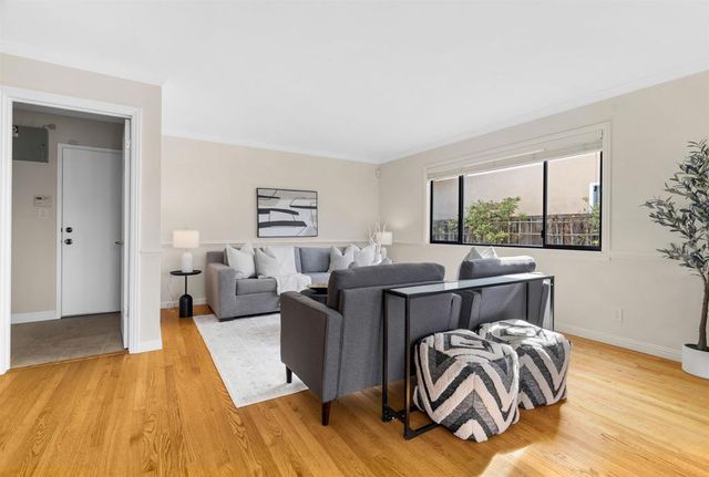 2059 Westbrook Ln, Livermore, CA 94550