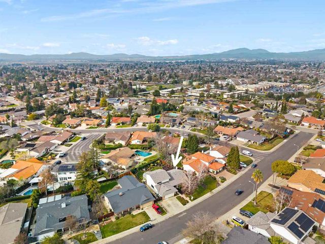 2059 Westbrook Ln, Livermore, CA 94550