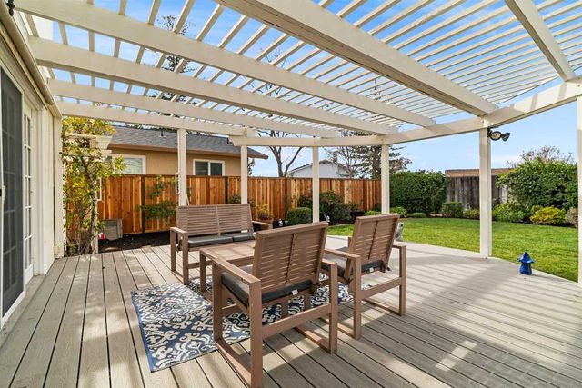 2059 Westbrook Ln, Livermore, CA 94550