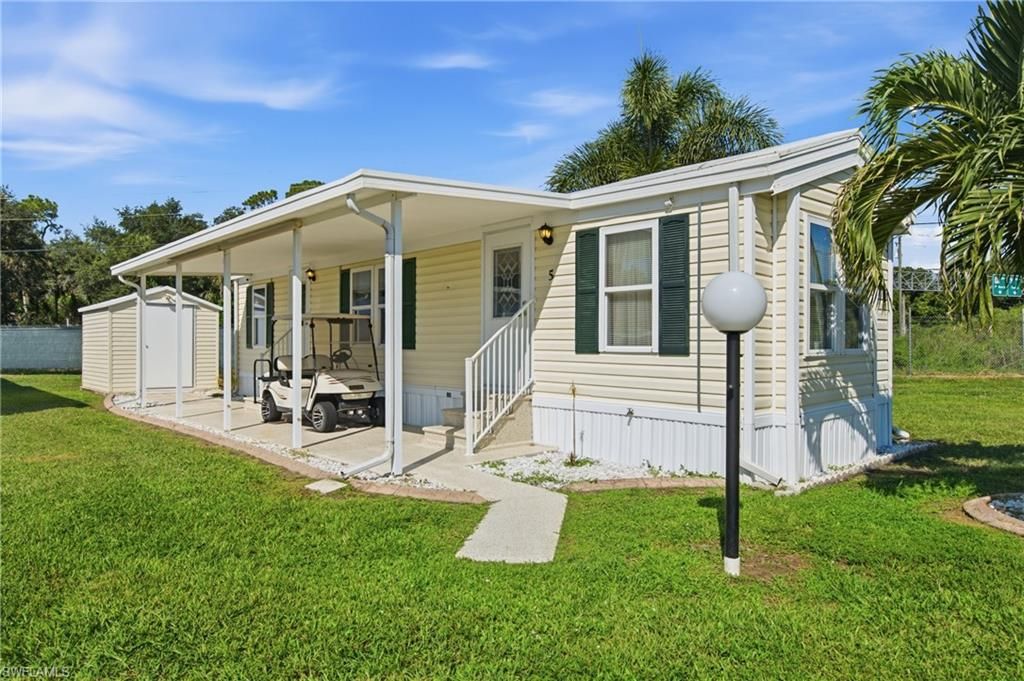 5558 Palm Beach BLVD 5, FORT MYERS, FL 33905 — exterior