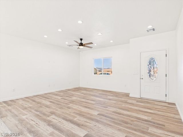 931 Lone Pine Road, Pahrump, NV 89048