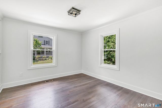 21 Meadow Street, Milford, CT 06460