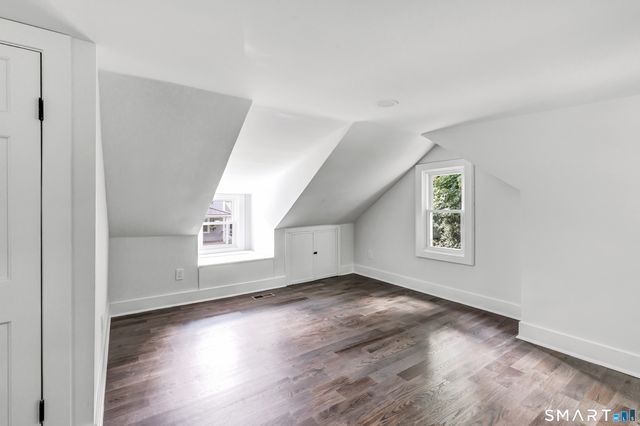 21 Meadow Street, Milford, CT 06460