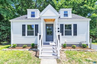 21 Meadow Street, Milford, CT 06460