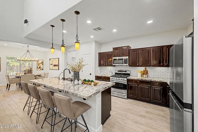 27413 N 19TH Drive, Phoenix, AZ 85085