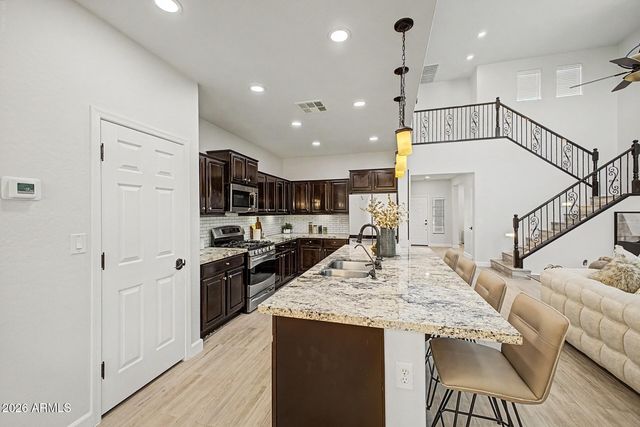 27413 N 19TH Drive, Phoenix, AZ 85085