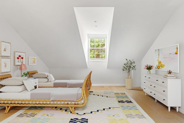 24 MIDDAGH Street, New York City, NY 11201