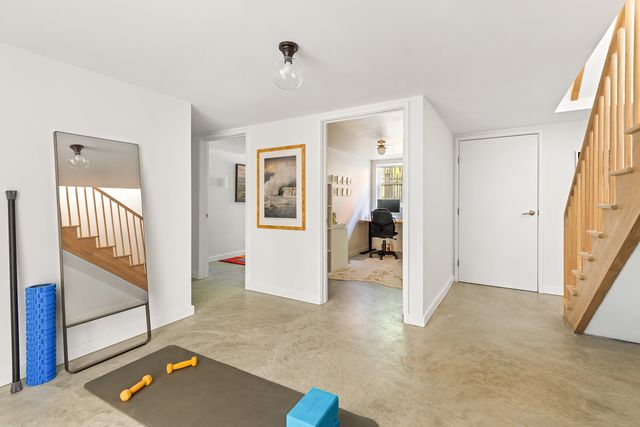 24 MIDDAGH Street, New York City, NY 11201