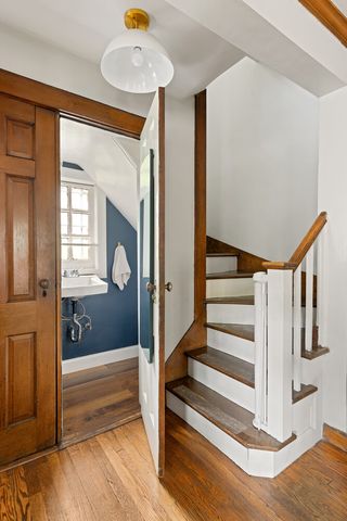 24 MIDDAGH Street, New York City, NY 11201
