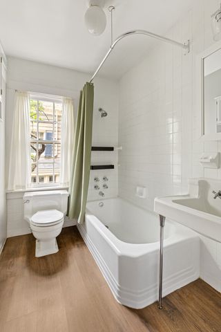 24 MIDDAGH Street, New York City, NY 11201