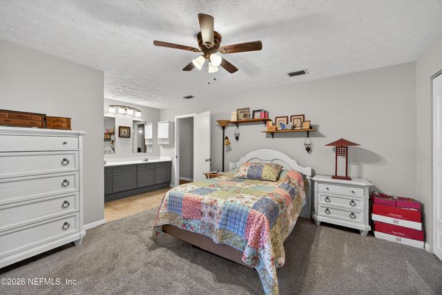 580 ARTHUR MOORE Drive, Green Cove Springs, FL 32043