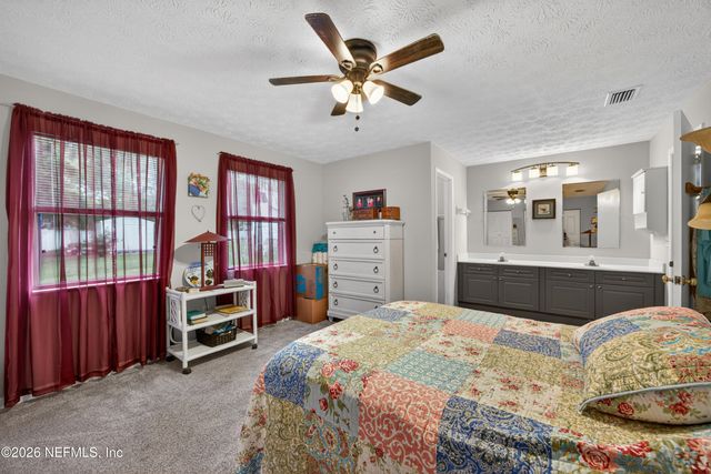 580 ARTHUR MOORE Drive, Green Cove Springs, FL 32043