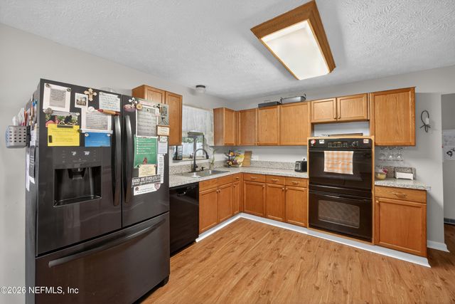 580 ARTHUR MOORE Drive, Green Cove Springs, FL 32043