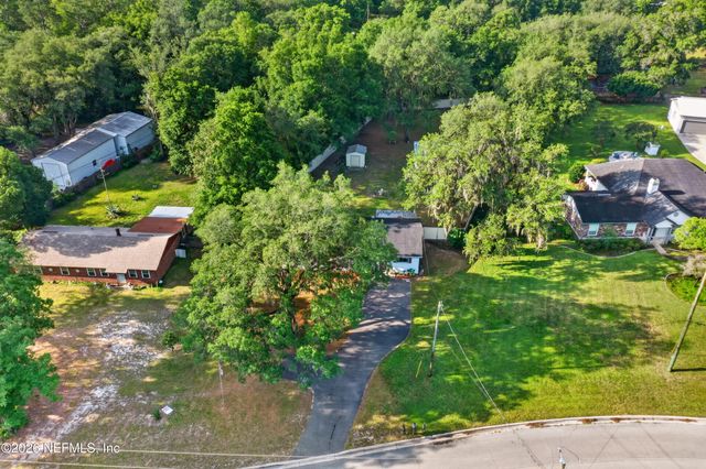 580 ARTHUR MOORE Drive, Green Cove Springs, FL 32043