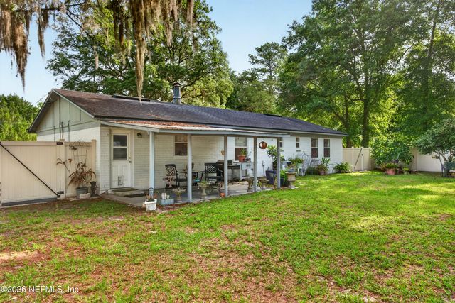 580 ARTHUR MOORE Drive, Green Cove Springs, FL 32043