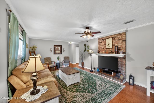580 ARTHUR MOORE Drive, Green Cove Springs, FL 32043