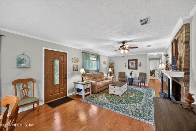 580 ARTHUR MOORE Drive, Green Cove Springs, FL 32043