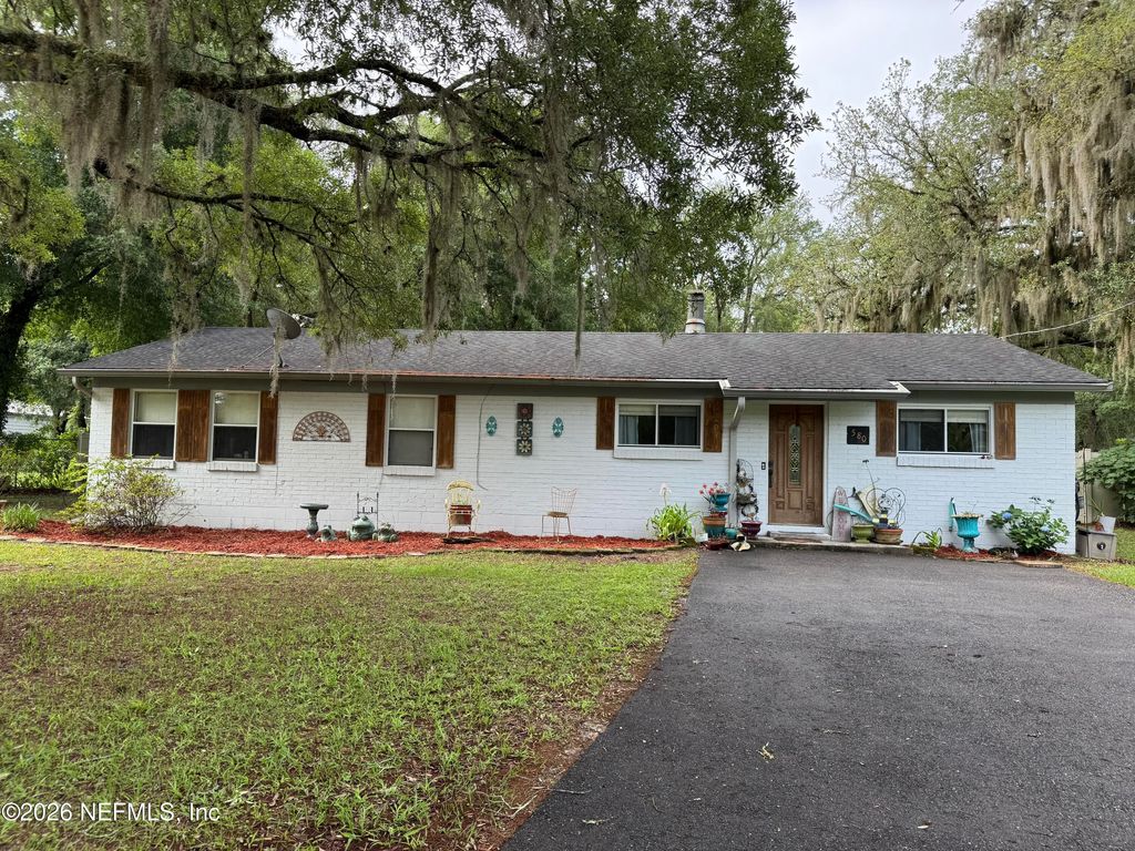 580 ARTHUR MOORE Drive, Green Cove Springs, FL 32043