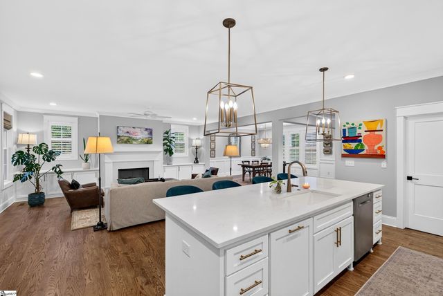 17 Pinehurst Drive, Greenville, SC 29609