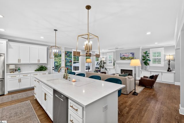 17 Pinehurst Drive, Greenville, SC 29609