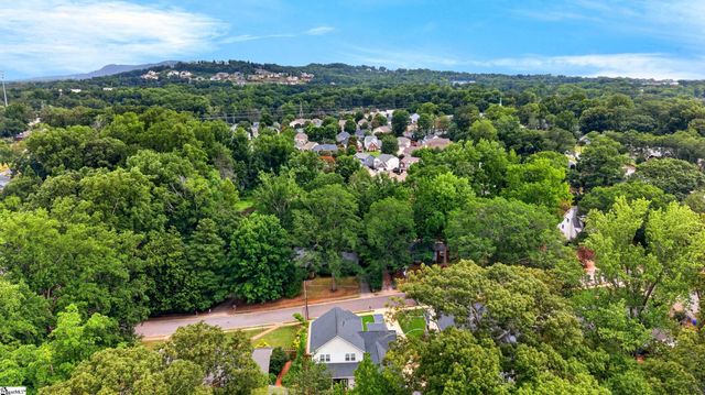 17 Pinehurst Drive, Greenville, SC 29609