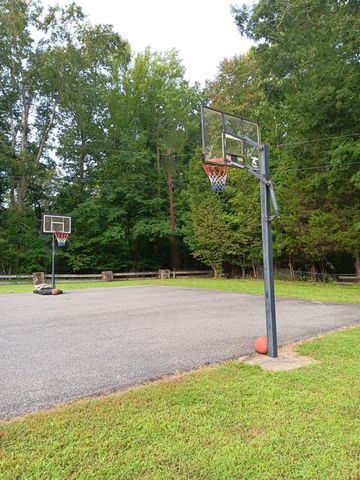 745 October Drive, Smithville, TN 37166