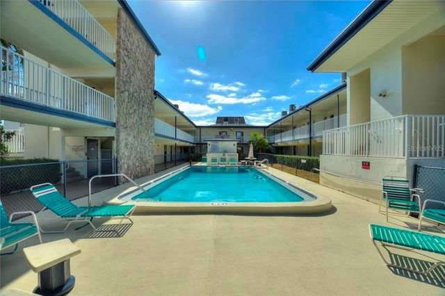 6100 12TH STREET S 107, St Petersburg, FL 33705