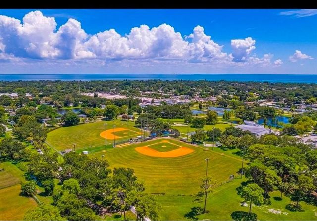 6100 12TH STREET S 107, St Petersburg, FL 33705