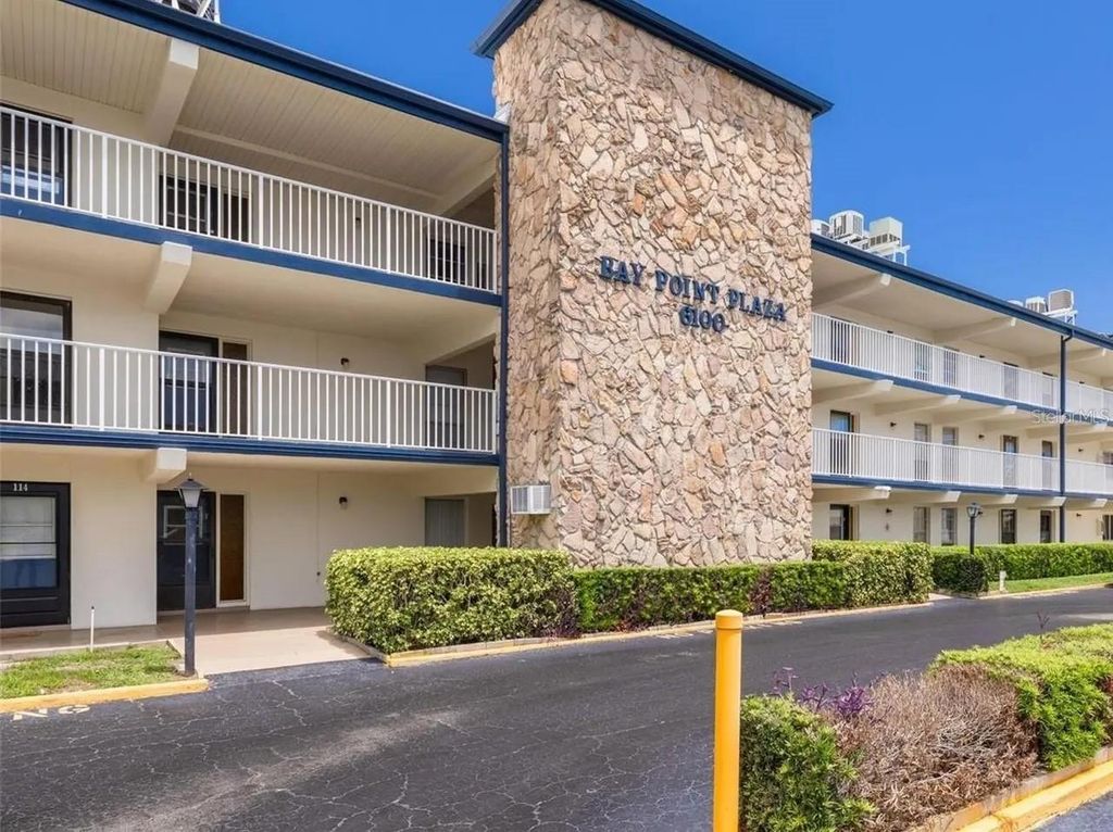 6100 12TH STREET S 107, St Petersburg, FL 33705