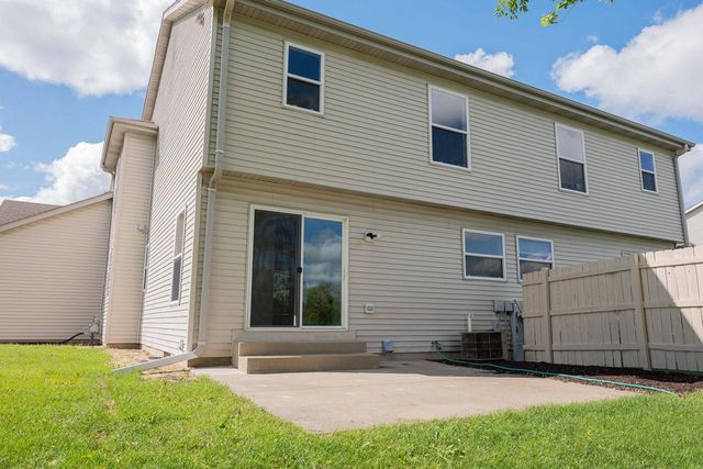 49 E Sedgemeadow STREET, Elkhorn, WI 53121