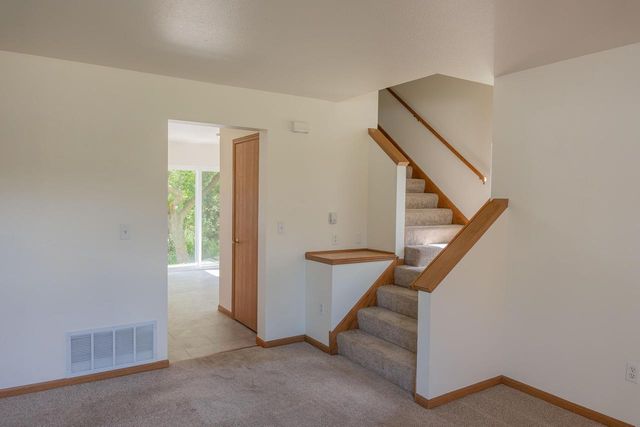 49 E Sedgemeadow STREET, Elkhorn, WI 53121