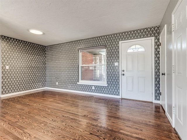 237 W Rose Drive, Midwest City, OK 73110